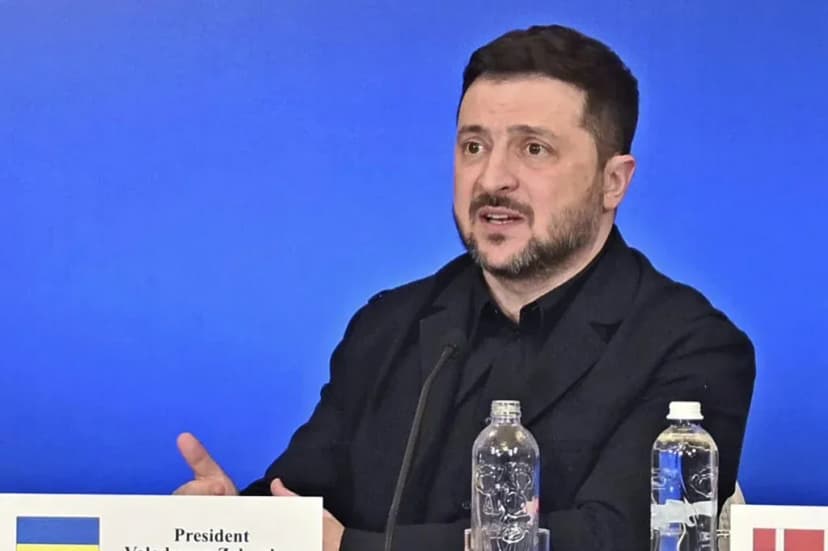 Zelenskyy Suggests March Talks with Russia in Trilateral Meeting