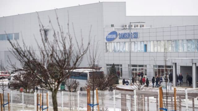 Hungary's Battery Factory Scandal Becomes Election Issue