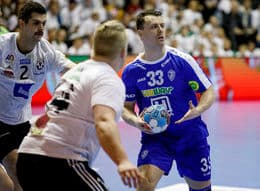 Kalla á gamlar hetjur fyrir bikarúrslitaleikinn