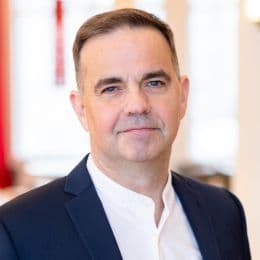 Discussions on Senior Citizens' Health and Well-being in Iceland