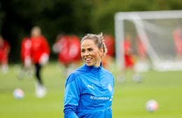 Teammates Spread Rumors About Sara