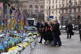 Icelandic Prime Minister Visits Kyiv, Reflects on Maidan Square