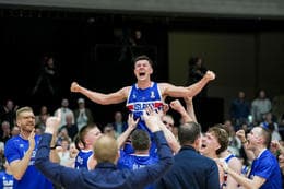 Sigurkarfa Elvars á toppnum: „Góða nótt!“