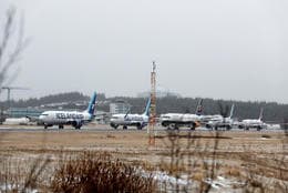Reykjavik Airport serves as alternate for Keflavik due to weather
