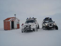 Erlendu pari bjargað við Hreysiskvísl