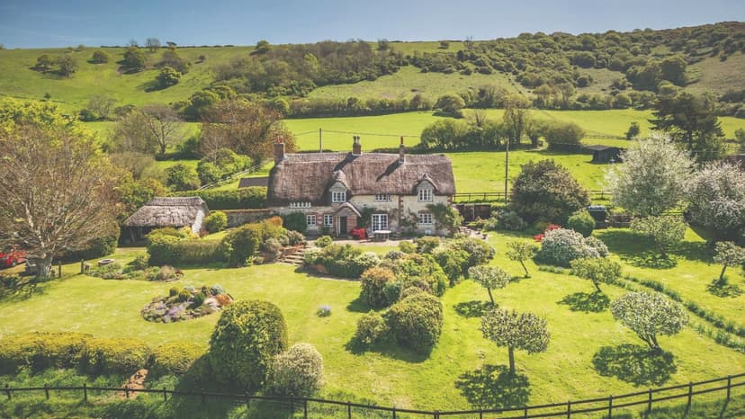 Properties of the Week: Thatched Cottages Featured