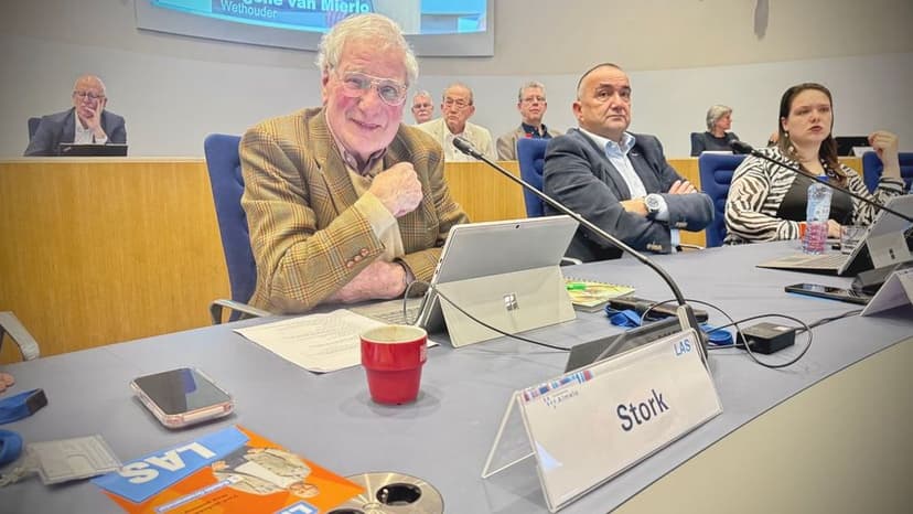 Gijs Stork (85) Retires After 44 Years in Almelo City Council