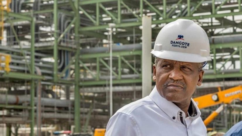 Energy experts back Dangote, slam marketers over blackmail attempt on fuel price hike