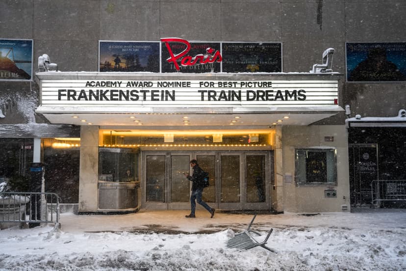 Northeast U.S. Cinemas Close Due to Severe Winter Storm