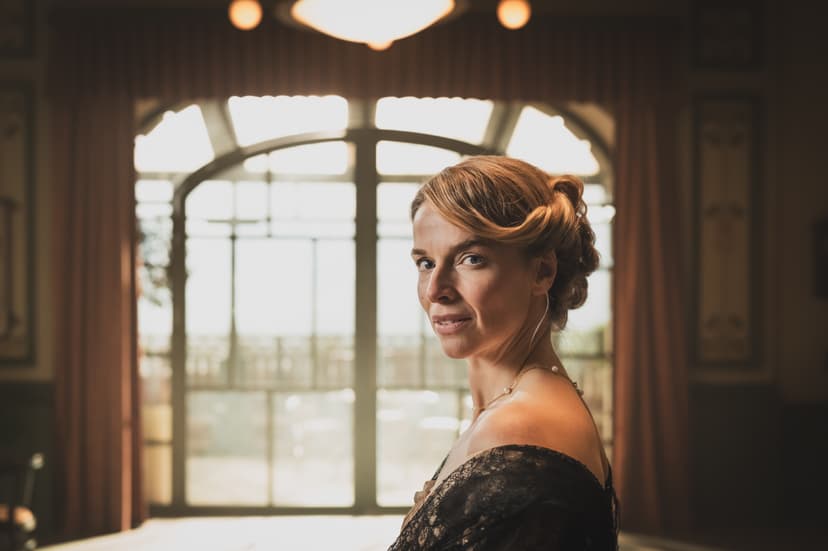 Dutch Period Drama 'Grand Hotel By The Sea' Aims for Global Recognition