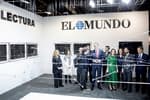 Los Reyes inauguran Arco 2026 con parada en el estand de EL MUNDO y Elías Crespín