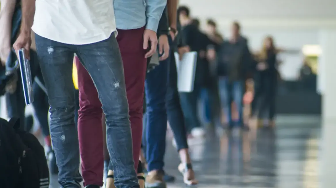 Eurostat: Unemployment in the Eurozone falls to a historic low, down to 6.1% in January