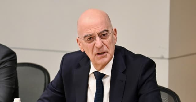 Dendias Commemorates Evagoras Pallikaridis on 69th Anniversary of Execution