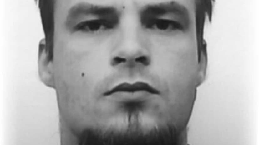 Henlegger sak mot terrormistenkt