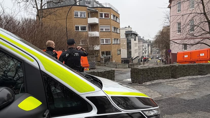Arrests Near Oslo Synagogue on Weapons Charges