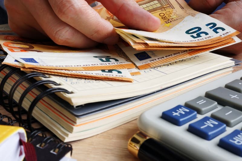 Romanian Entrepreneurs Affected by Government's Economic Recovery Package