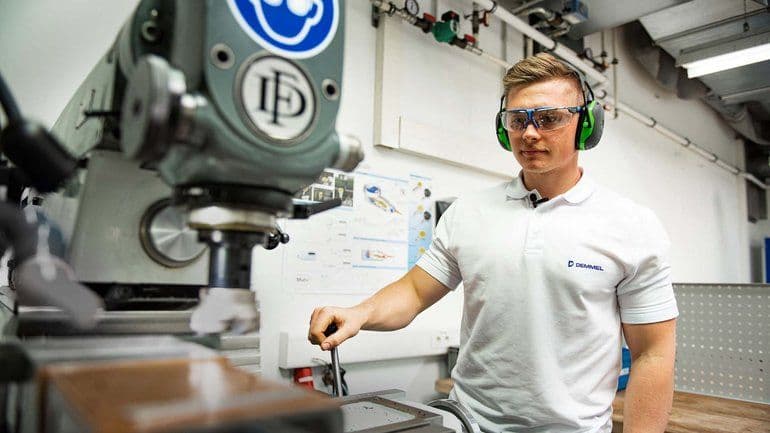 German Auto Supplier Demmel Relocates Production to Romania