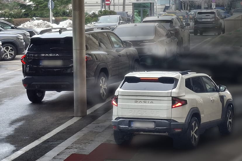 Romanian Prime Minister's Chancellery Cancels Duster Pick-Up Rental Tender