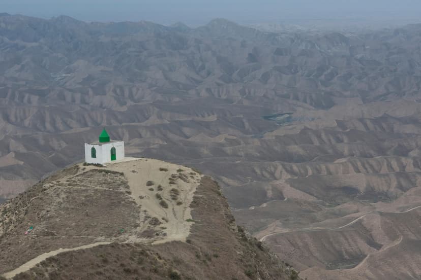 Rusia le spune cetățenilor săi din Iran că pot pleca prin una din cele mai stricte țări din lume