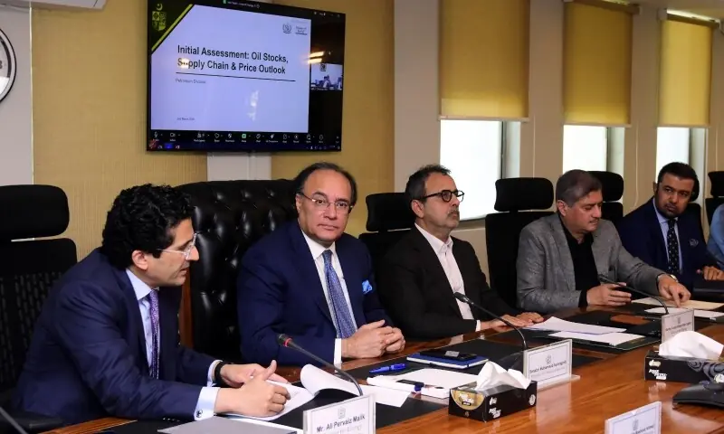 Pakistan’s stocks of petroleum products at ‘comfortable levels’, committee told