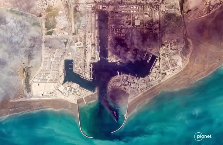 Iranian Revolutionary Guard: Strait of Hormuz closed only to ships from the USA, Israel, and Europe