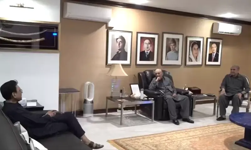 President Zardari Meets with Interior Minister and MQM-P in Karachi