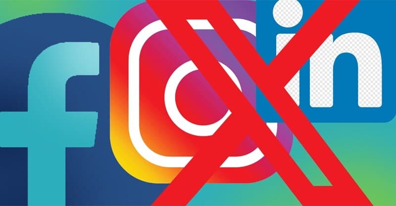 SMOKERS’ CORNER: THE DIGITAL DIVIDE
