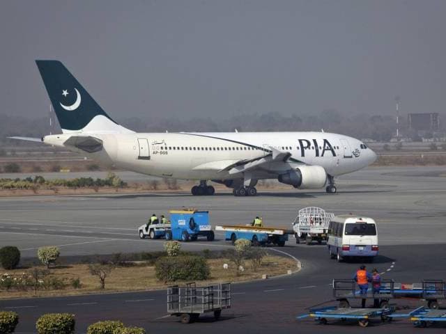PAA to shut Karachi, Lahore air routes during specific hours, citing Middle East crisis