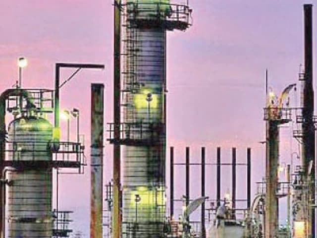 Pakistan Government Restricts Furnace Oil Exports, Requires PM Committee Approval