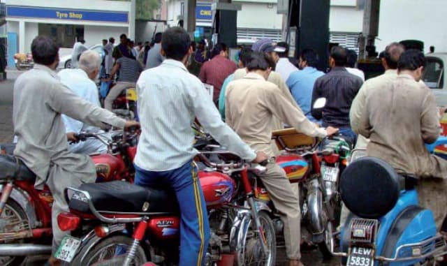Pakistan Faces Public Outcry Over Steep Petrol Price Hike