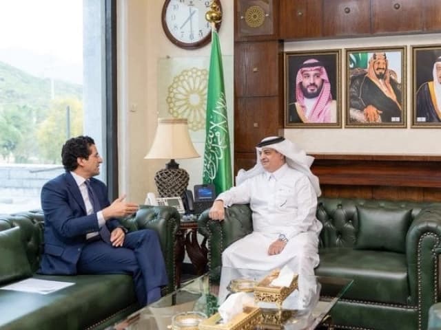 Saudi Arabia assures Pakistan of oil supply through Port of Yanbu on Red Sea