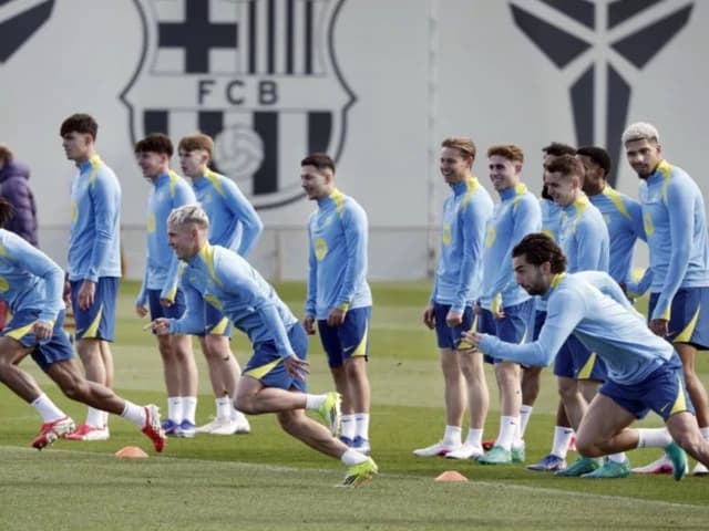 Barca strikers firing blanks as Villarreal visit