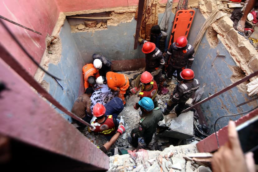 Pakistan Building Collapse Kills 16 After Suspected Gas Blast