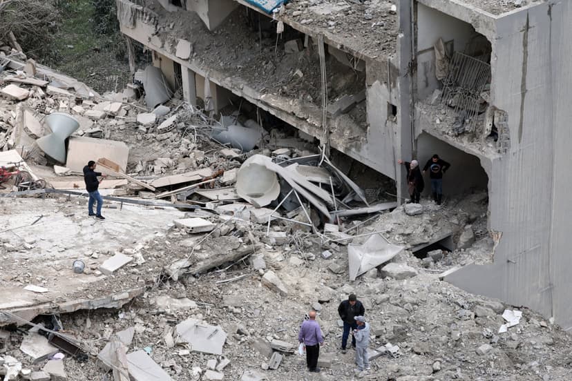 Israeli Airstrikes Kill Six in Lebanon's Bekaa Region