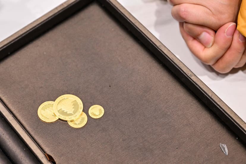 US Customs Ruling Drives Gold to Three-Week High