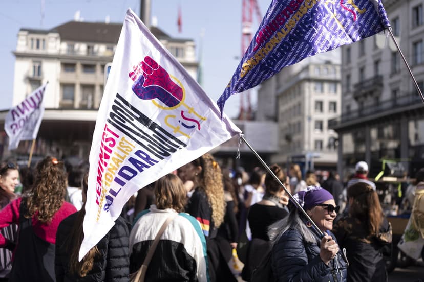 Vera Çelik Becomes First Hijabi Woman Elected to Zurich Municipal Council