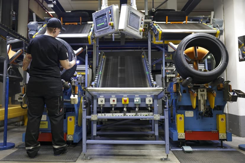 German Industrial Orders Plummet in January