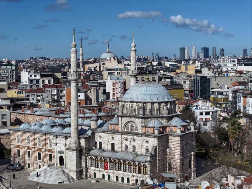 Istanbul’s Laleli Mosque marks the final sultan-built complex