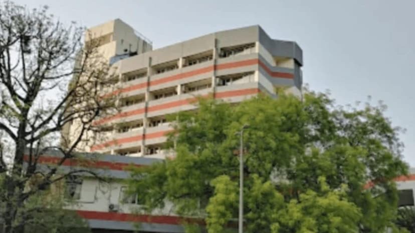 Himachal Government Seeks Report on Police 'Raid' at Himachal Bhawan in Delhi