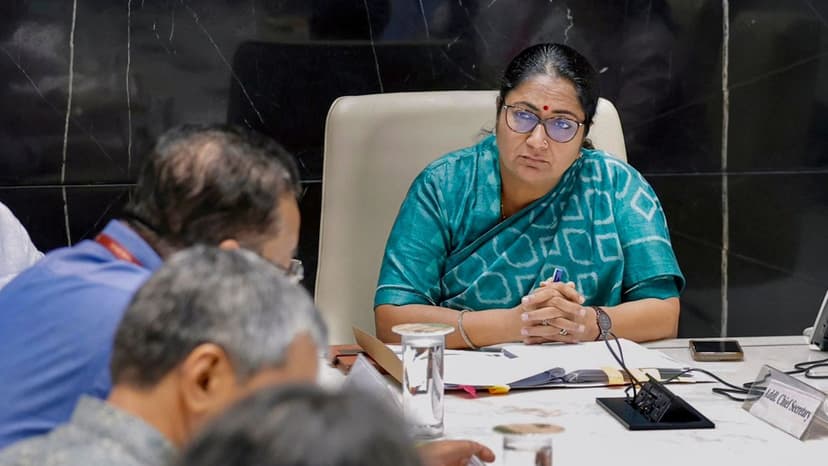 Delhi Government to Reward Citizens Helping Accident Victims