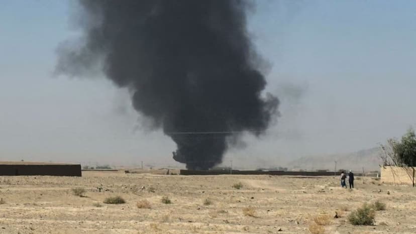 Pakistan Strikes Militant Hideouts Along Afghan Border After Surge in Attacks