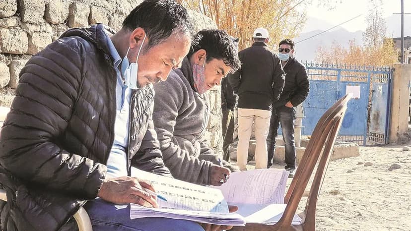 Jammu and Kashmir Lacks Grassroots Representation as DDC Term Ends