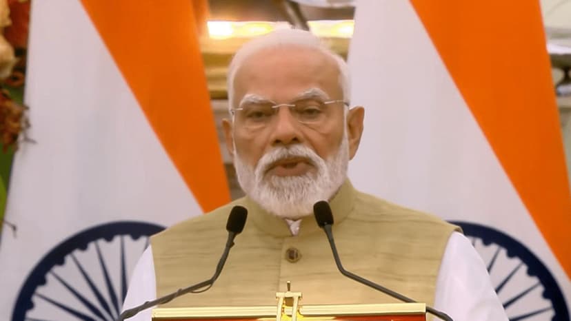 PM Modi speaks to Saudi Crown Prince, Bahrain King