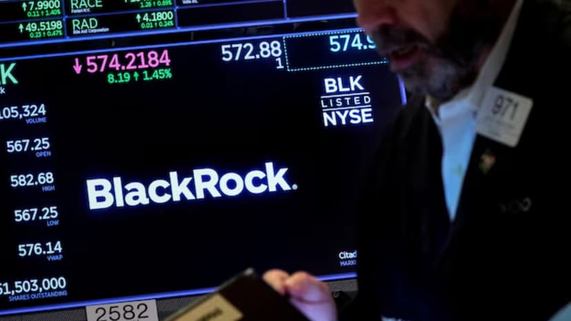 BlackRock’s Retail Private-Credit Hopes Run Into Market’s Angst - Bloomberg.com