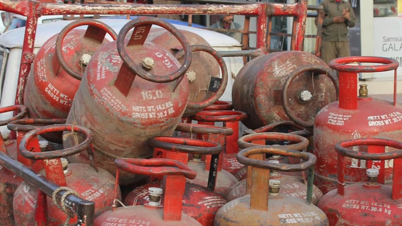 LPG Shortage Impacts Mumbai Medical College Canteens
