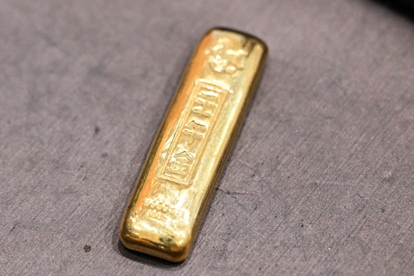 Emerging Market Stocks and Currencies Decline Amid Iran Tensions and Oil Spike