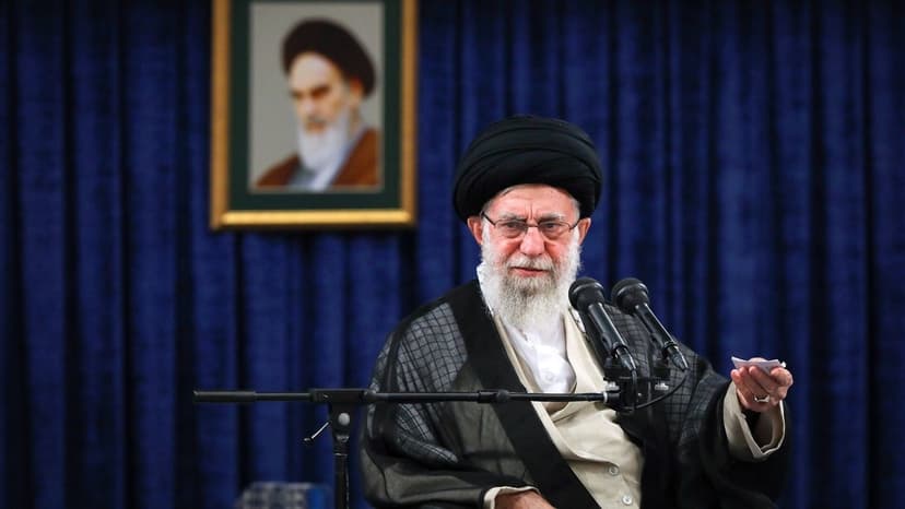 Iran | Ali Khamenei was the right hand of the Islamic Revolution, who gladly stayed in the shadows