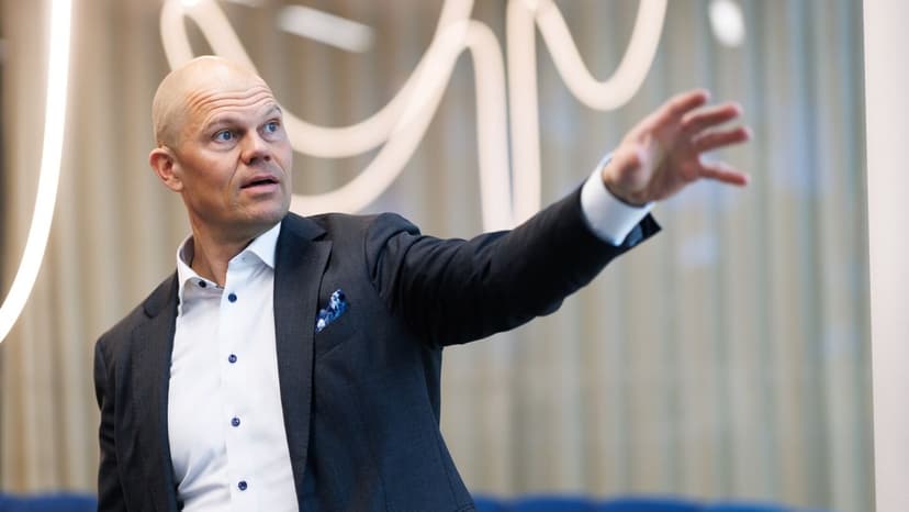 Finnish Energy Director Advocates for High Electricity Price Peaks to Guide Consumption