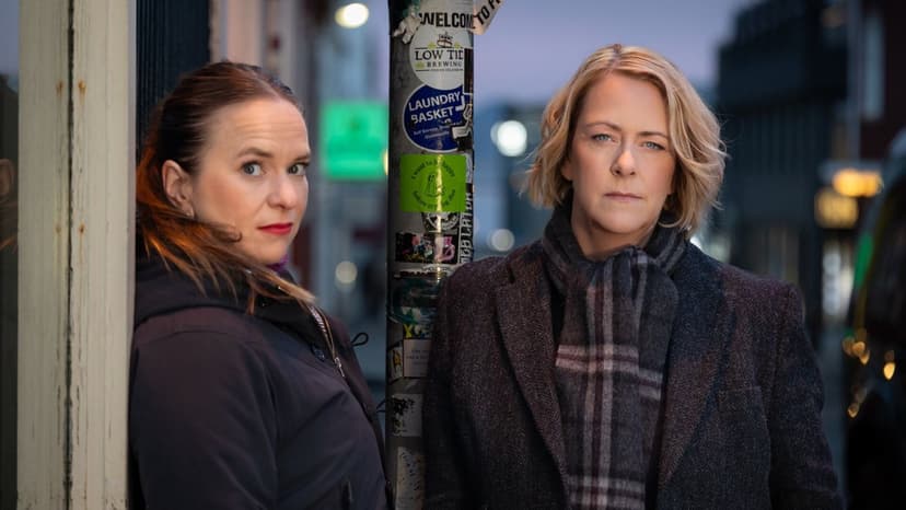 Kirjat | Satu Rämö kirjoittaa dekkarisarjan islantilais­kirjailijan kanssa