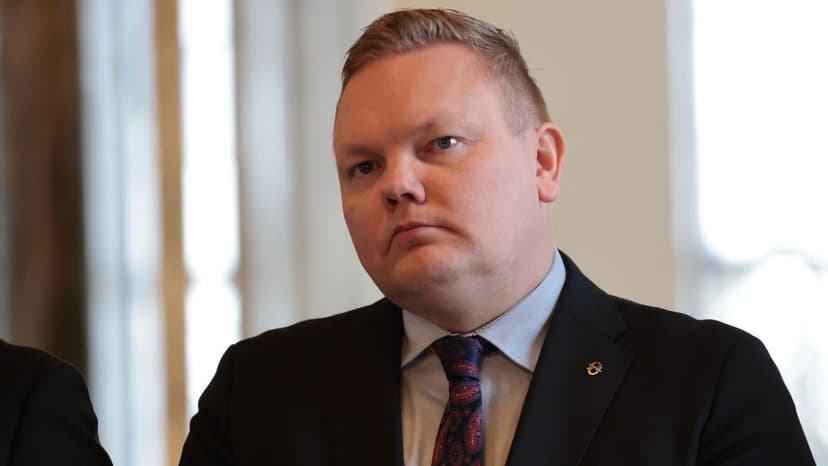 Finnish Parliament to Discuss Removal of Nuclear Weapon Restrictions